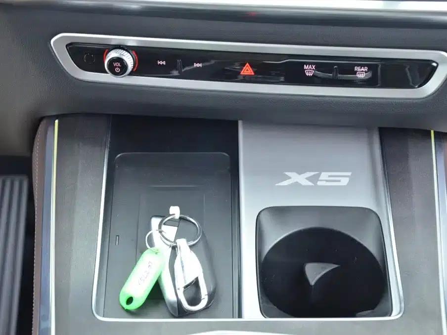 BMW X5 2026 Facelift xDrive 30Li M Sport Shadow Edition — миниатюра 8