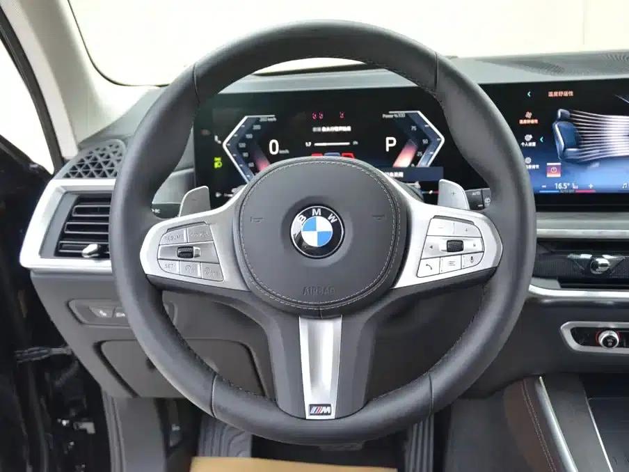 BMW X5 2026 Facelift xDrive 30Li M Sport Shadow Edition — миниатюра 10