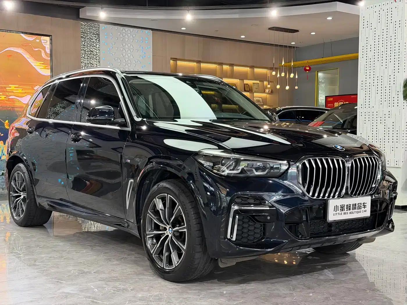 BMW X5 2022 xDrive 30Li M Sport Package — миниатюра 3