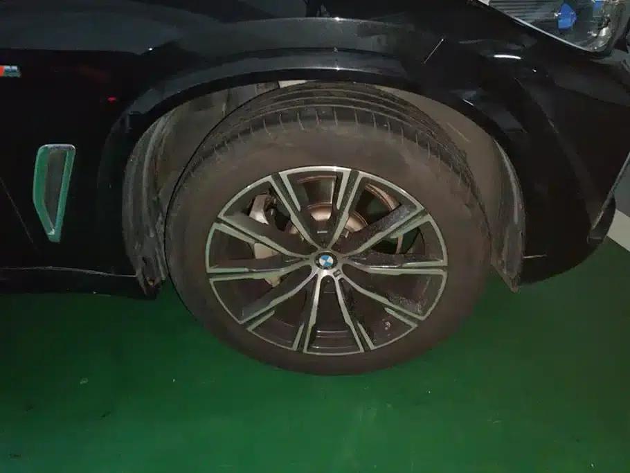 BMW X5 2022 xDrive 30Li M Sport Package — миниатюра 6
