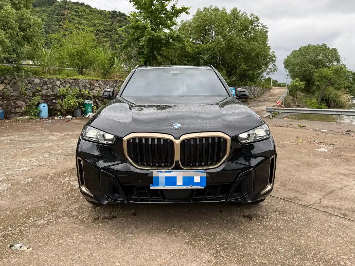 BMW X5 2024 xDrive 40Li Luxury Black Flame Limited Edition — миниатюра 1