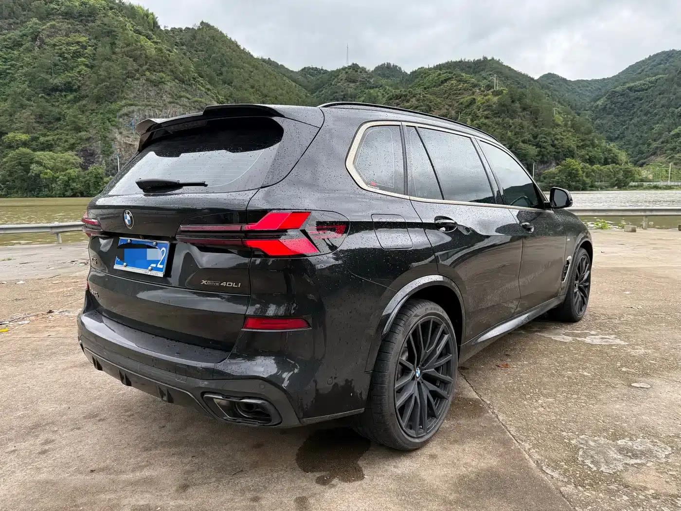 BMW X5 2024 xDrive 40Li Luxury Black Flame Limited Edition — миниатюра 7