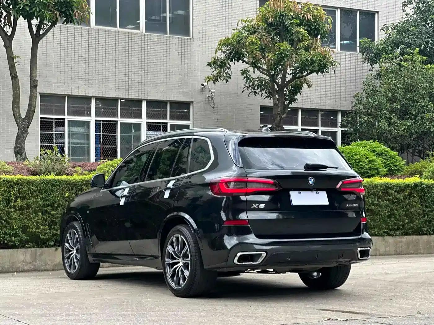 2021 BMW X5 xDrive30i M Sport Package (Imported) — миниатюра 4