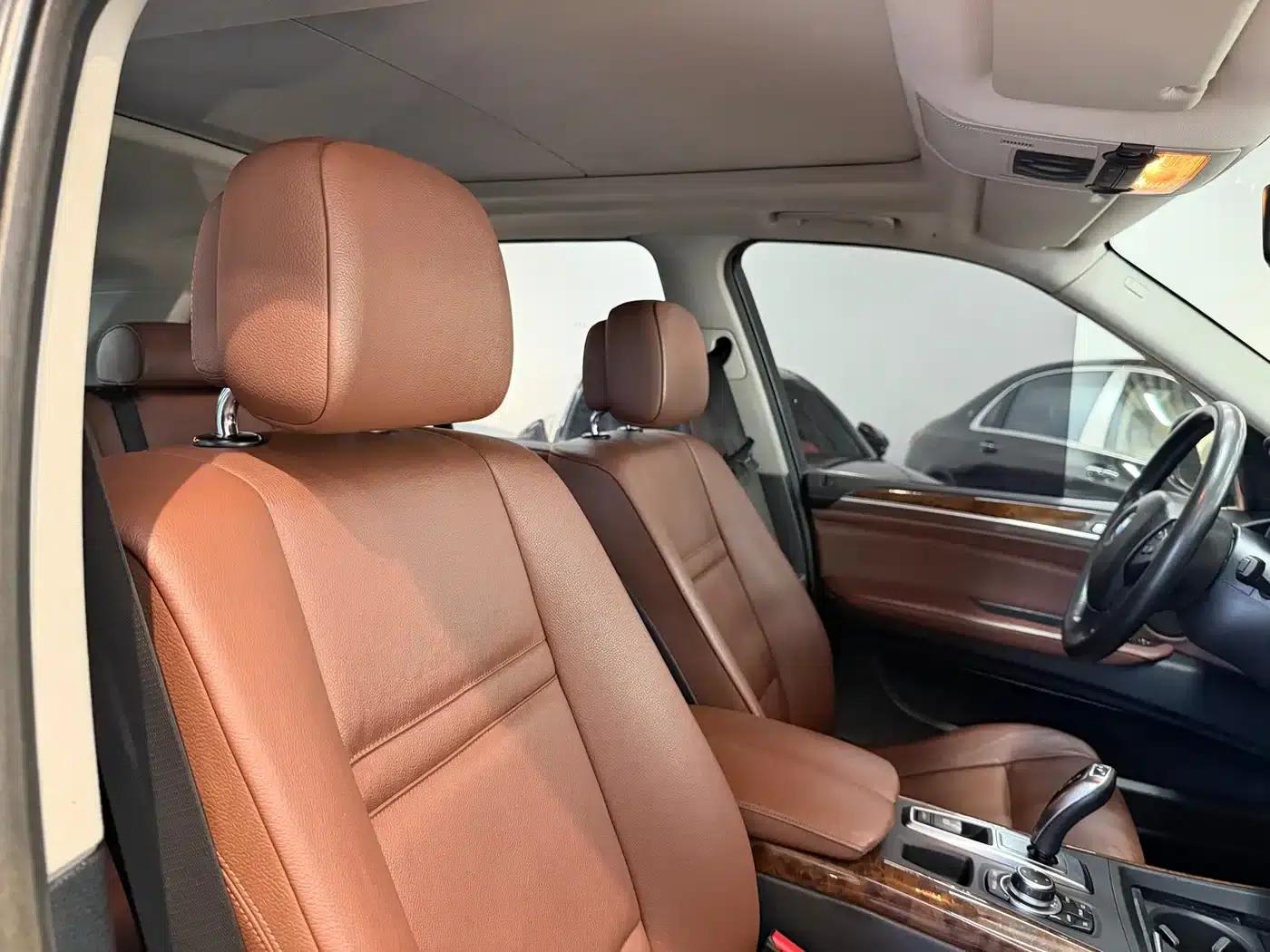 2011 BMW X5 xDrive35i Luxury (Imported) — миниатюра 16