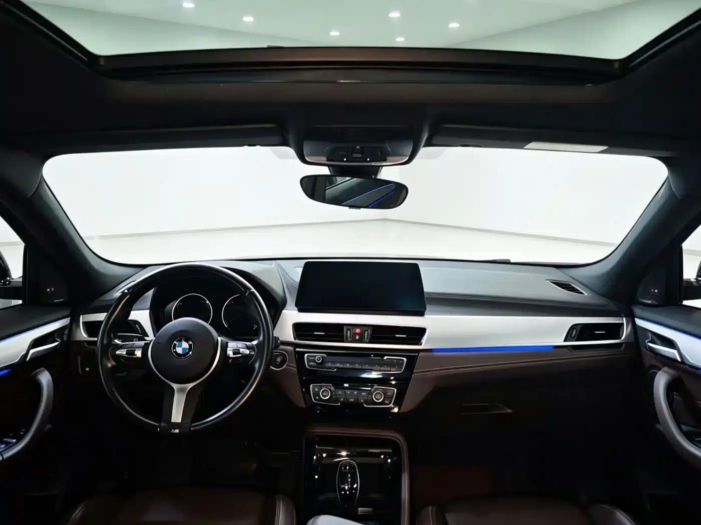 BMW X2 2021 sDrive25i Luxury M Sport Package — миниатюра 5