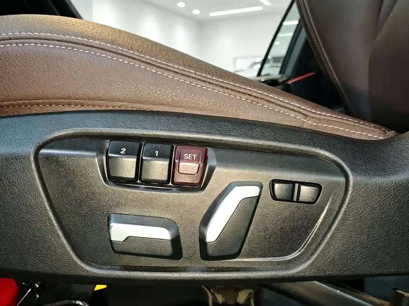BMW X2 2021 sDrive25i Luxury M Sport Package — миниатюра 7