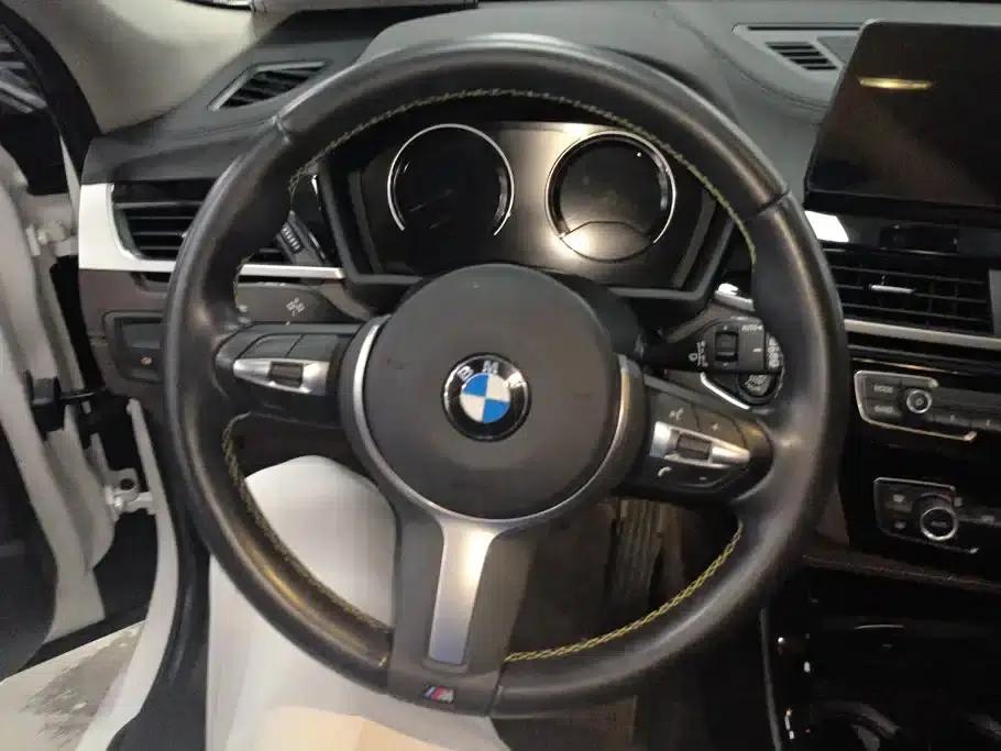 BMW X2 2023 sDrive25i M Sport Shadow Edition — миниатюра 15