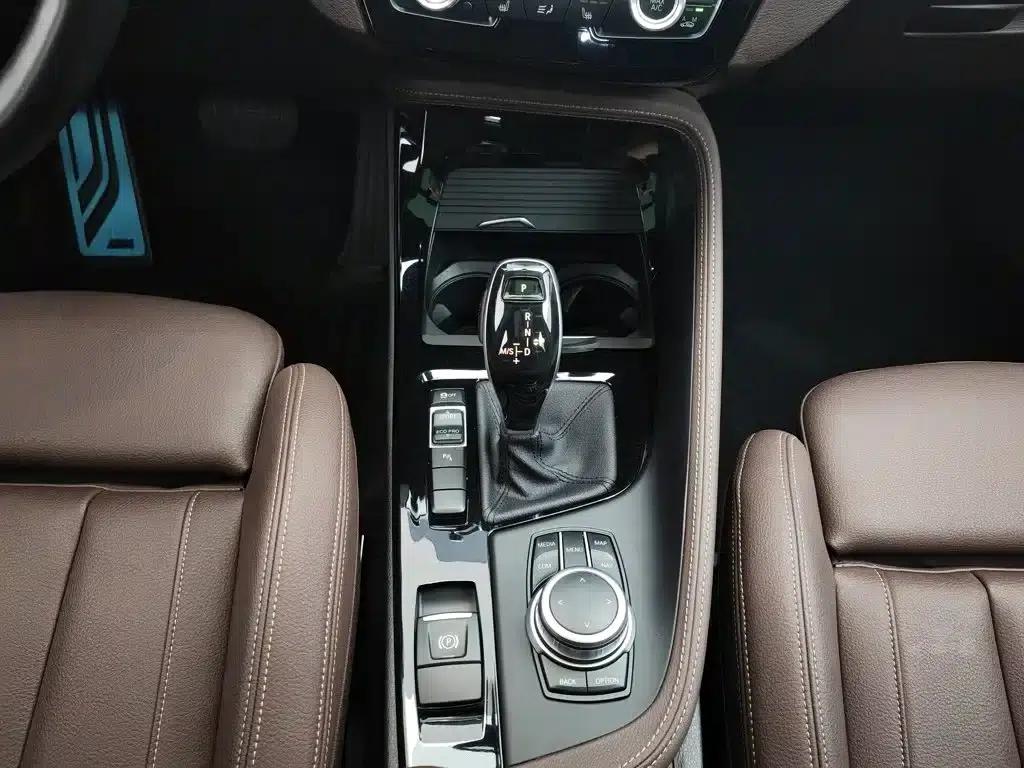 BMW X2 2020 sDrive25i Luxury M Sport Package — миниатюра 13