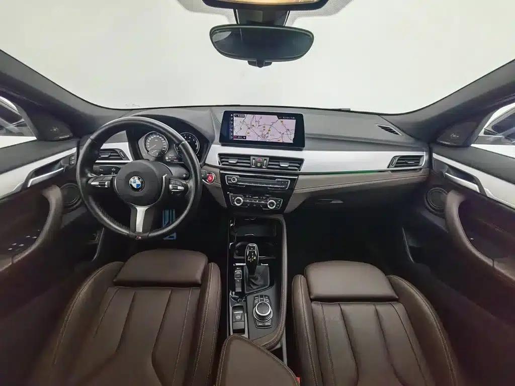 BMW X2 2020 sDrive25i Luxury M Sport Package — миниатюра 5