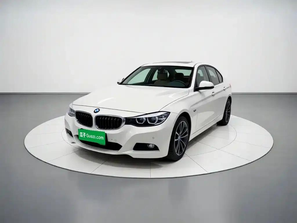2019 BMW 3 Series GT 320i M Sport Package — миниатюра 1