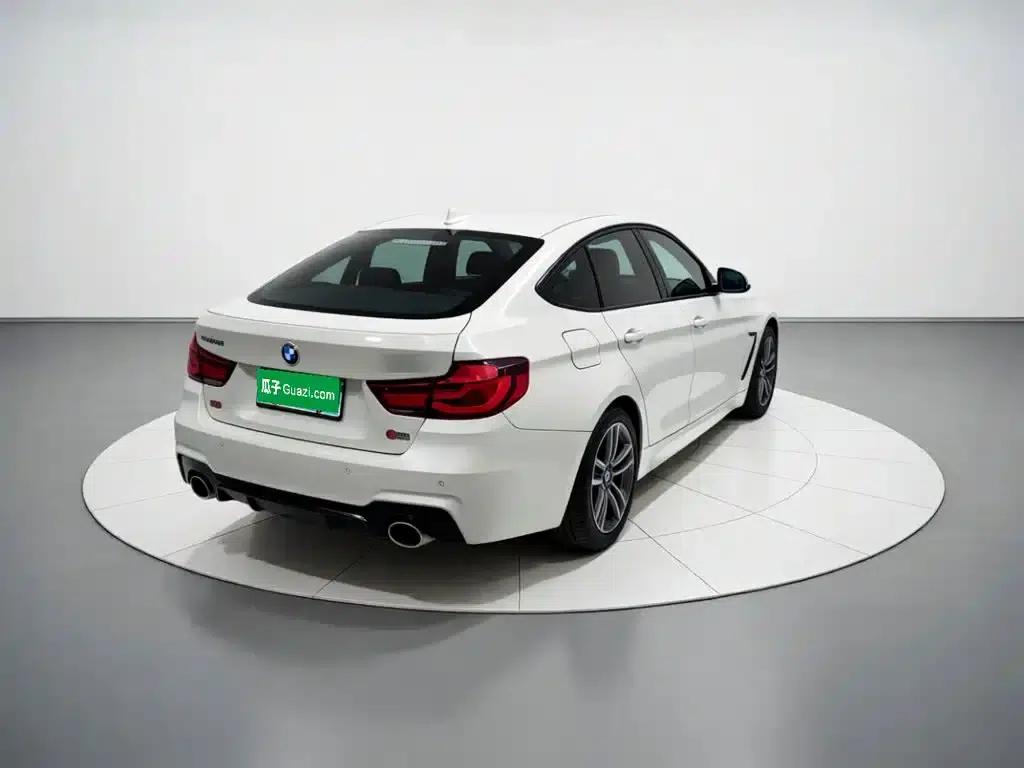 2019 BMW 3 Series GT 320i M Sport Package — миниатюра 6