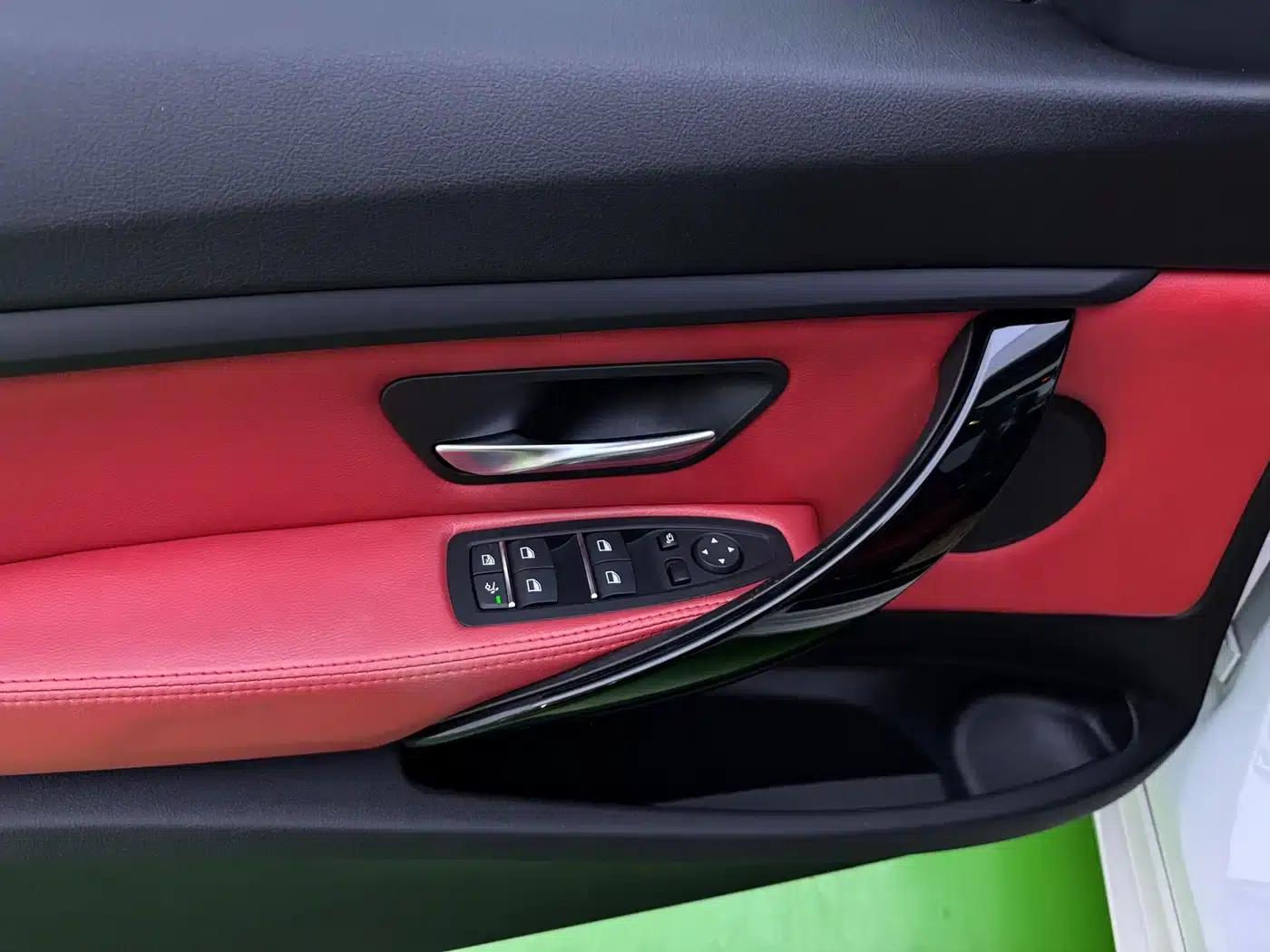BMW 3 Series GT 2019 320i Fashion Edition — миниатюра 14