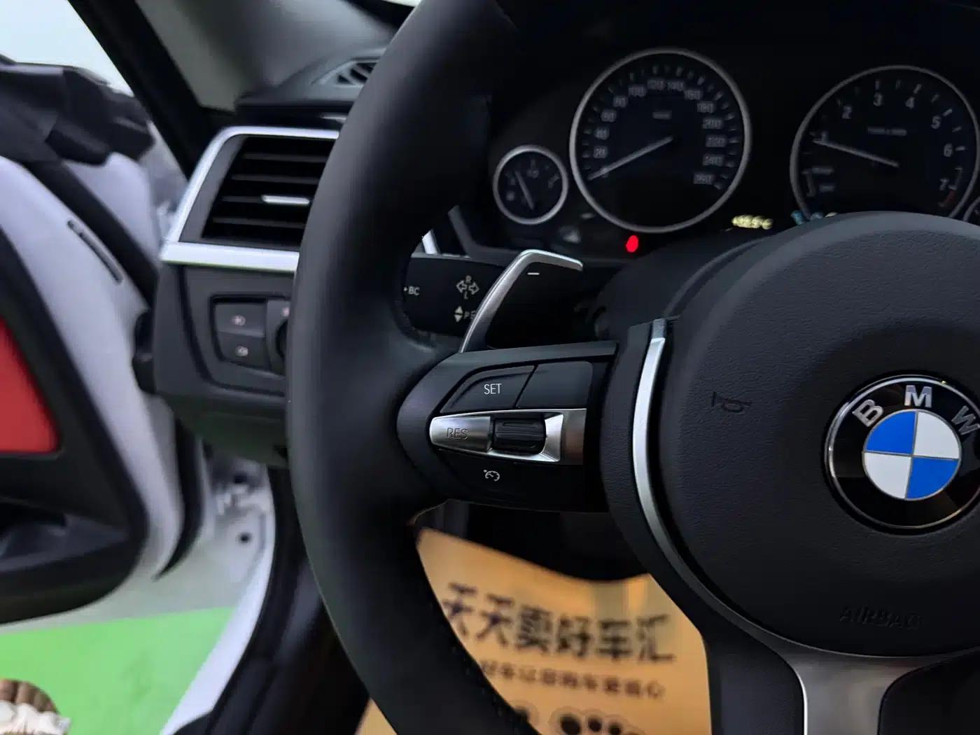 BMW 3 Series GT 2019 320i Fashion Edition — миниатюра 16