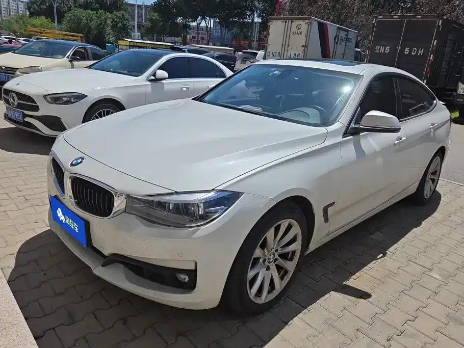 BMW 3 Series GT 2018 320i Fashion Edition — миниатюра 1