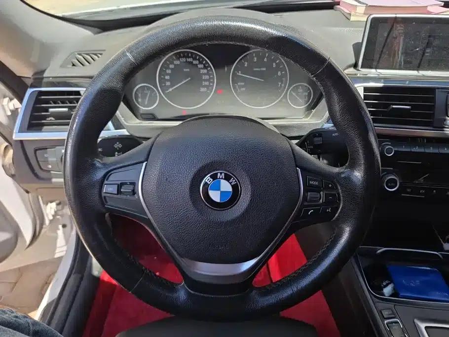 BMW 3 Series GT 2018 320i Fashion Edition — миниатюра 15