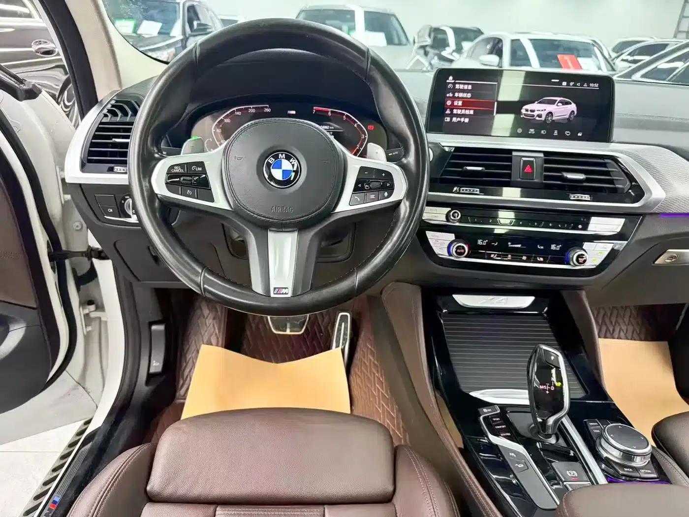 2021 BMW X4 xDrive 25i M Sport Package — миниатюра 16