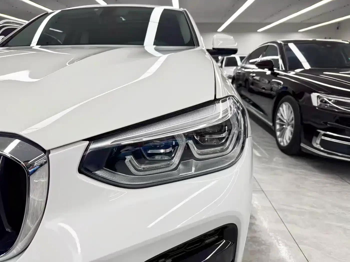 2021 BMW X4 xDrive 25i M Sport Package — миниатюра 26