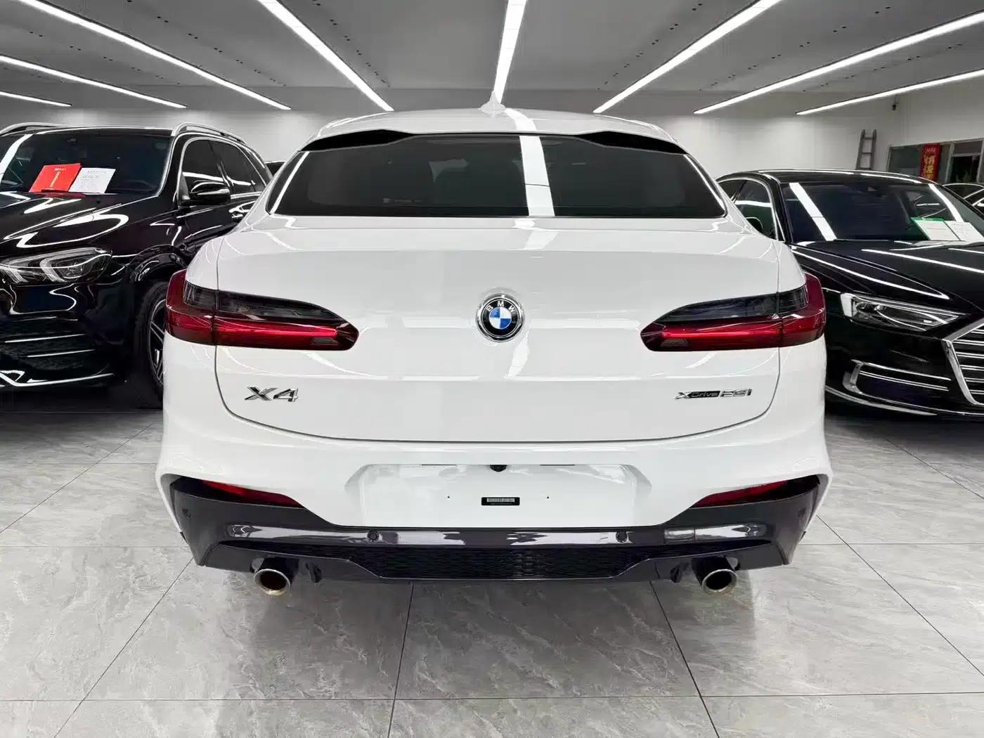 2021 BMW X4 xDrive 25i M Sport Package — миниатюра 6
