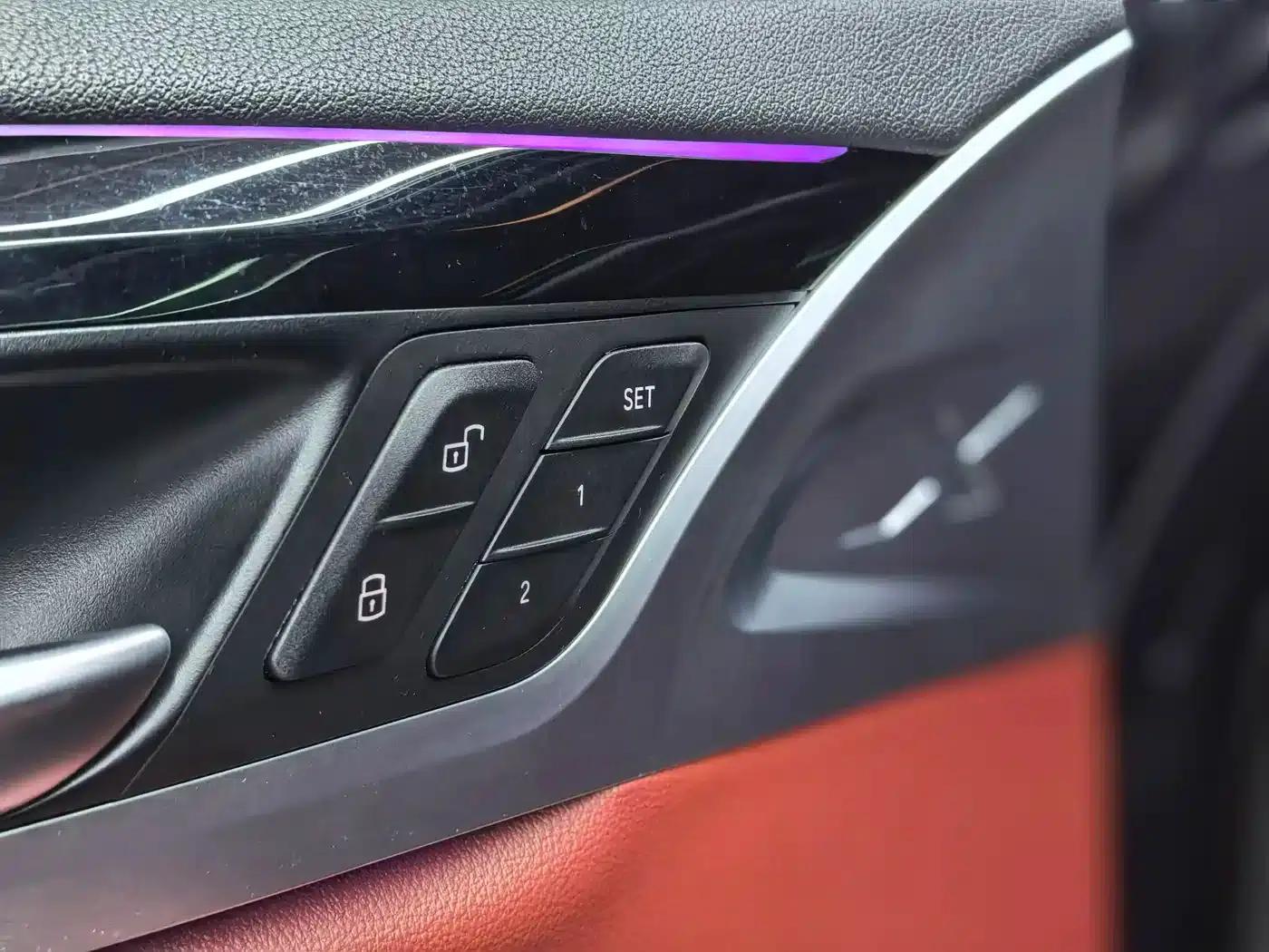 2019 BMW X4 xDrive25i M Sport Package — миниатюра 20