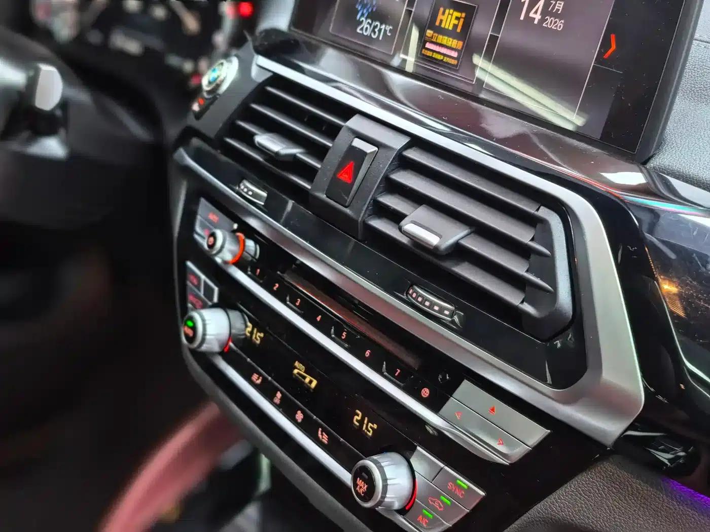 2019 BMW X4 xDrive25i M Sport Package — миниатюра 23