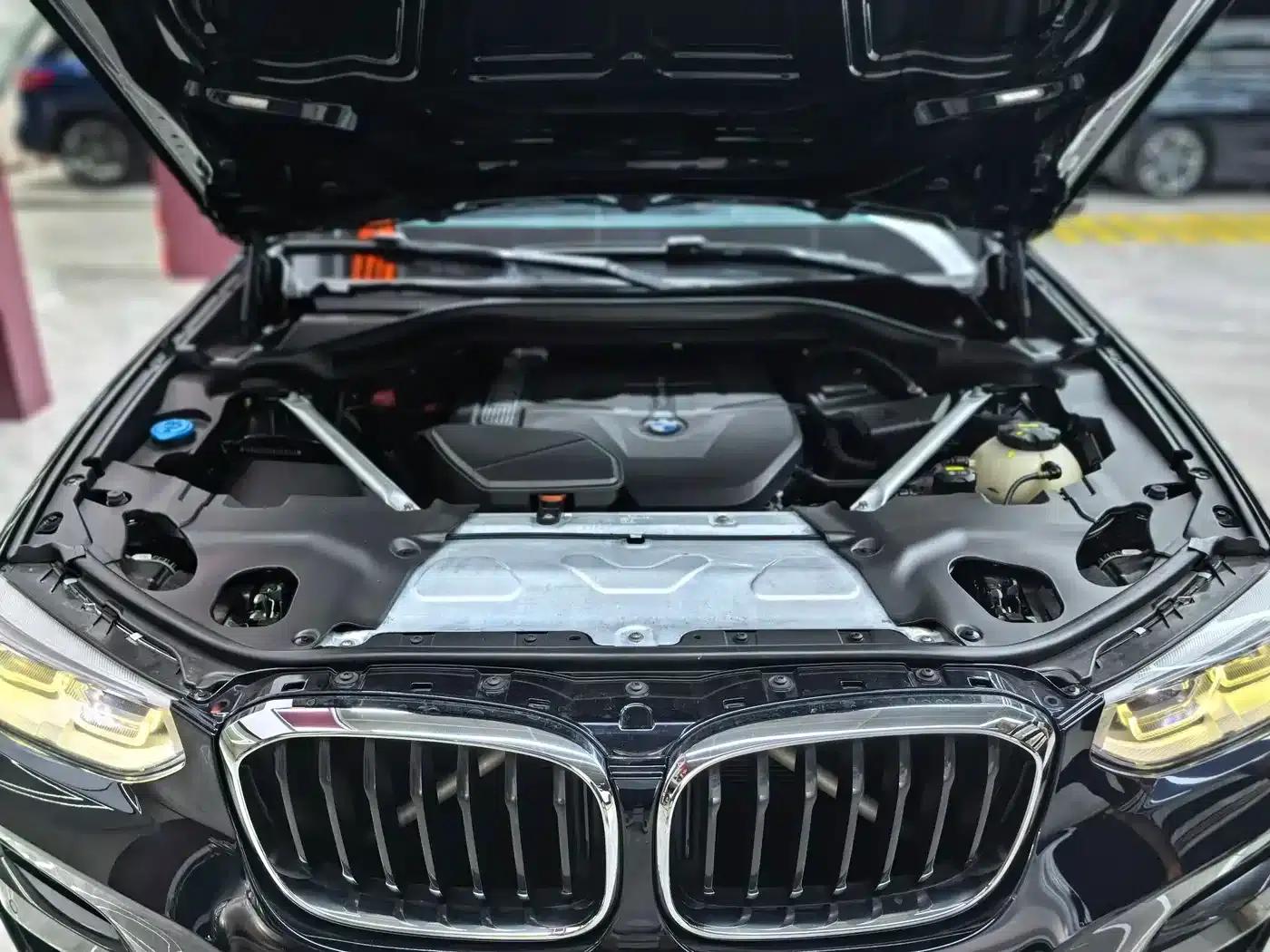2019 BMW X4 xDrive25i M Sport Package — миниатюра 35