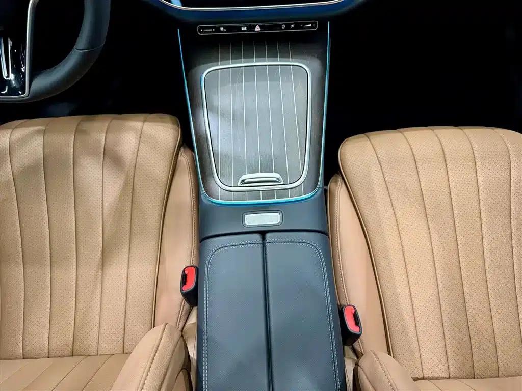 Mercedes-Benz E-Class 2025 Facelift E 300 L Fashion Model — миниатюра 28