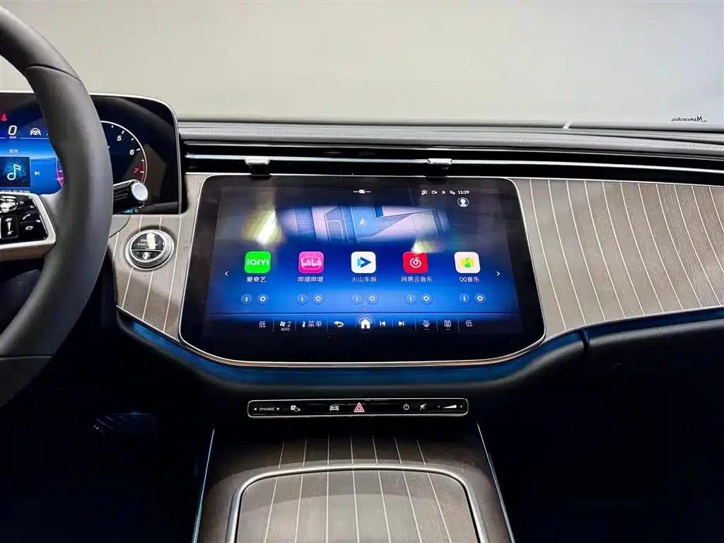 Mercedes-Benz E-Class 2025 Facelift E 300 L Fashion Model — миниатюра 29