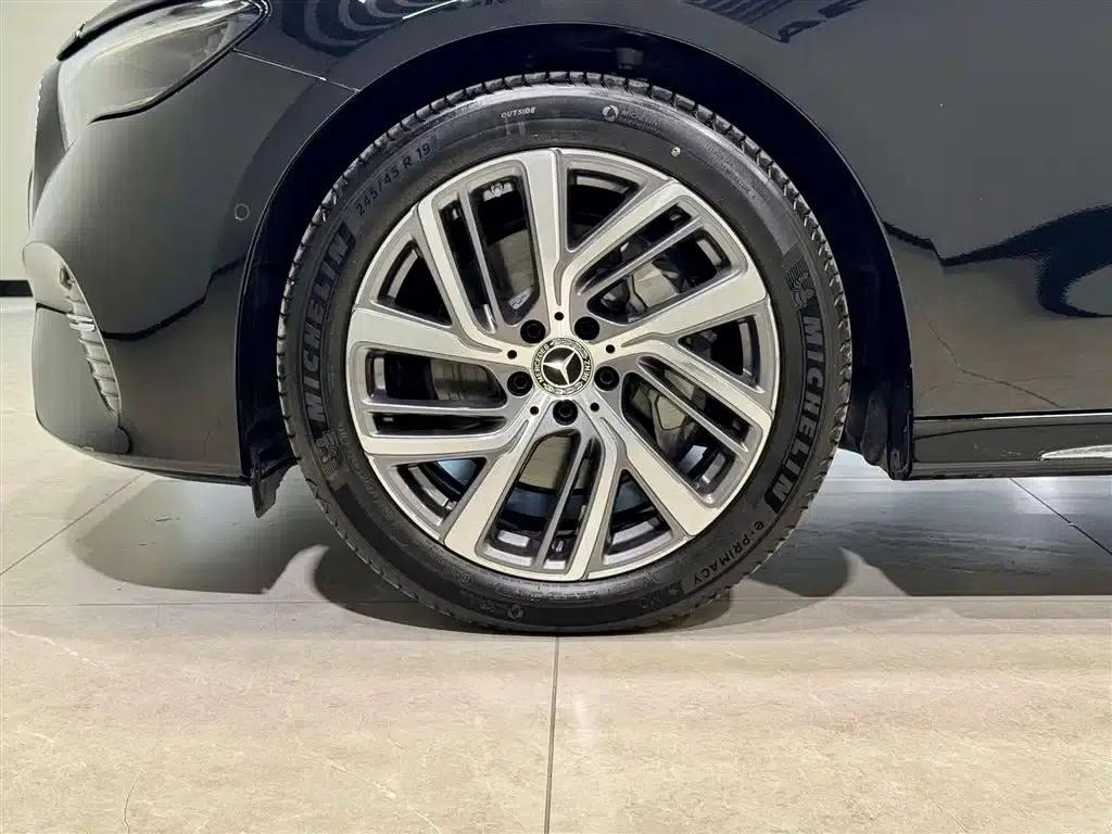 Mercedes-Benz E-Class 2025 Facelift E 300 L Fashion Model — миниатюра 10