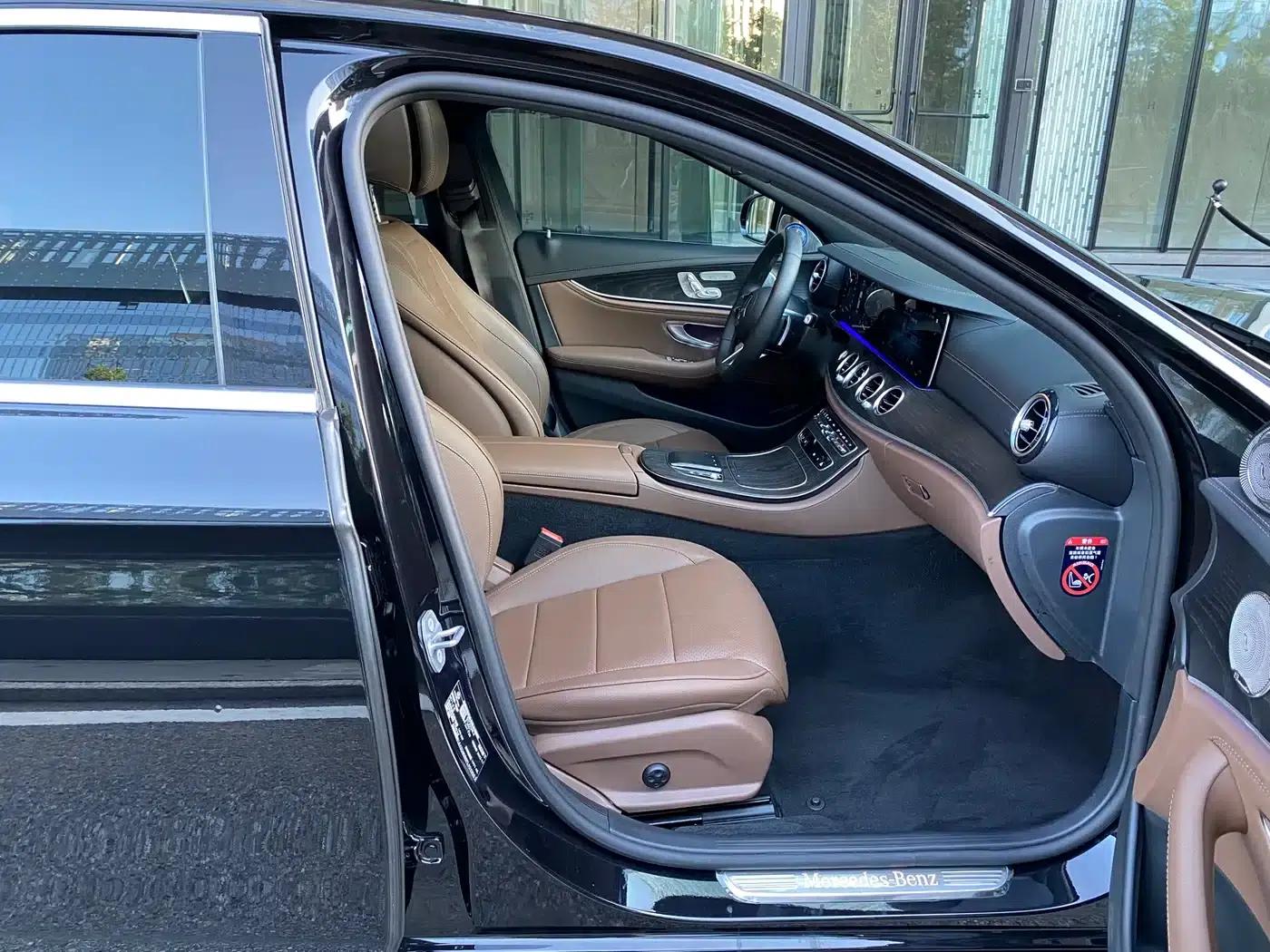 Mercedes-Benz E-Class 2023 E 300 L Sport Luxury — миниатюра 18