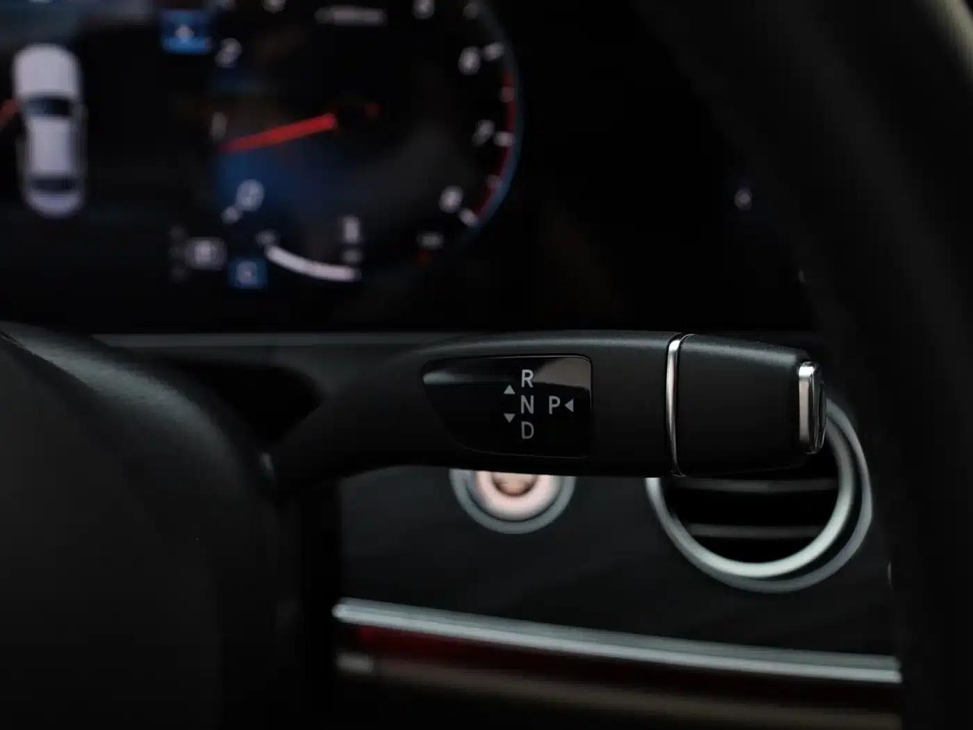 Mercedes-Benz E-Class 2021 E 300 L Sport Luxury — миниатюра 20