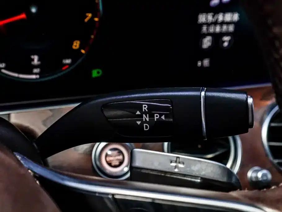 2022 Mercedes-Benz E-Class E 260 L — миниатюра 16