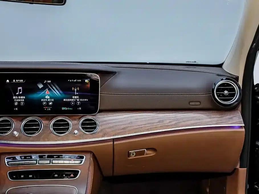 2022 Mercedes-Benz E-Class E 260 L — миниатюра 29