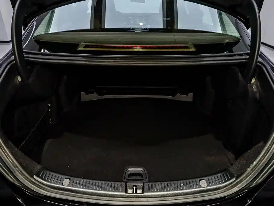 2022 Mercedes-Benz E-Class E 260 L — миниатюра 6