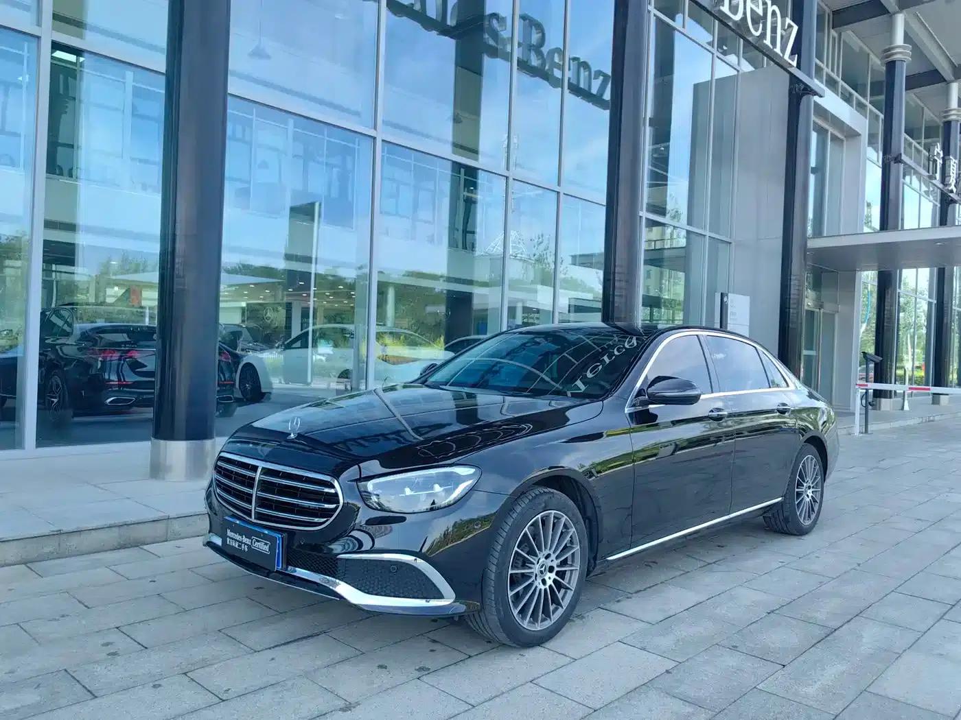 Mercedes-Benz E-Class 2023 Facelift E 260 L — миниатюра 1