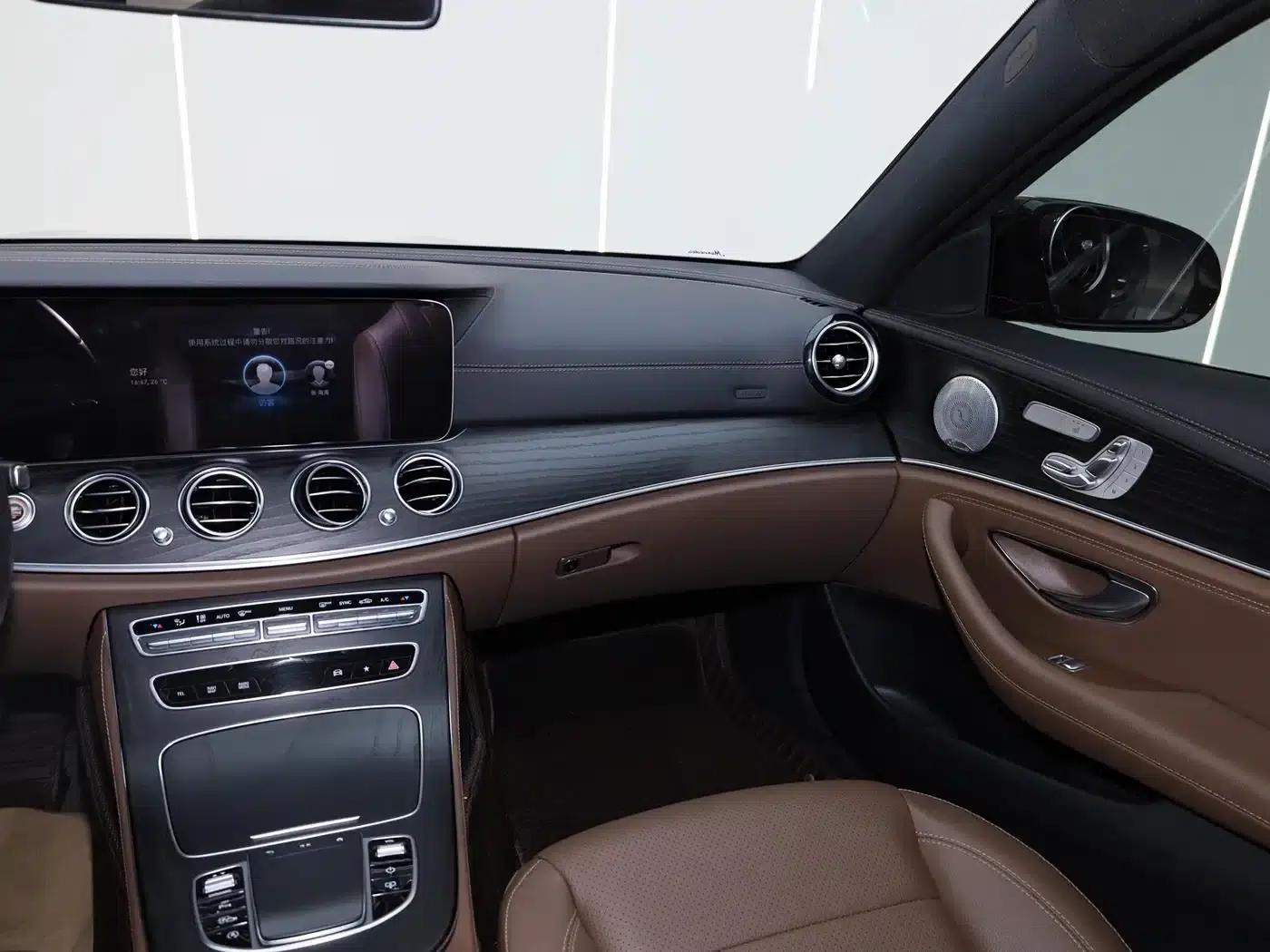 Mercedes-Benz E-Class 2021 E 300 L Sport Luxury — миниатюра 28