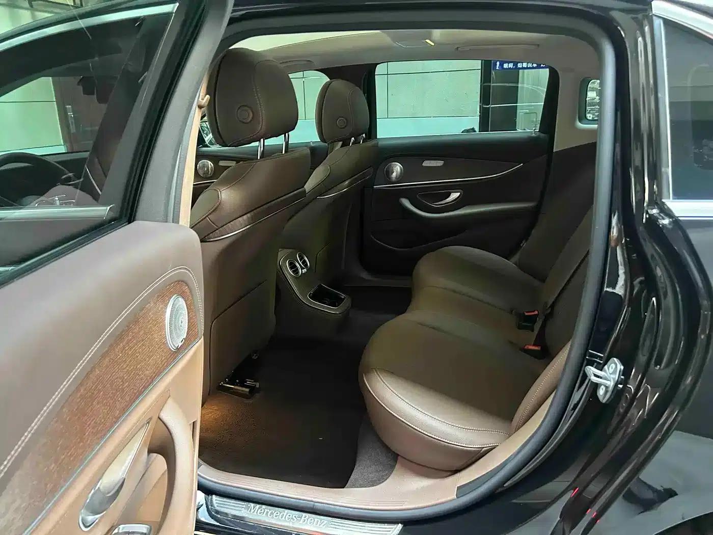 Mercedes-Benz E-Class 2023 Facelift E 300 L Sport Premium — миниатюра 2