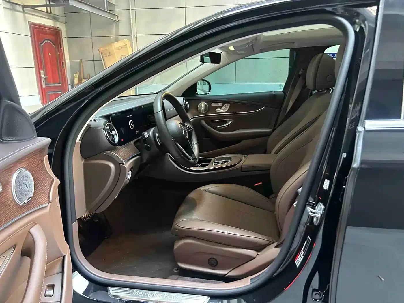 Mercedes-Benz E-Class 2023 Facelift E 300 L Sport Premium — миниатюра 6