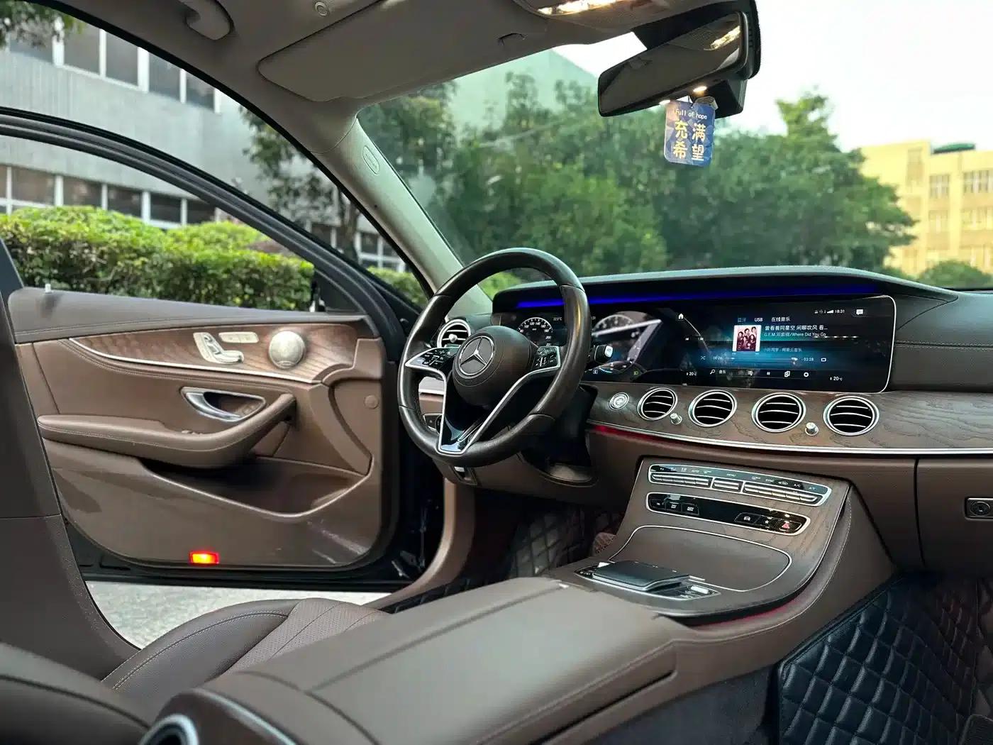 Mercedes-Benz E-Class 2021 E 300 L Fashion Edition — миниатюра 8
