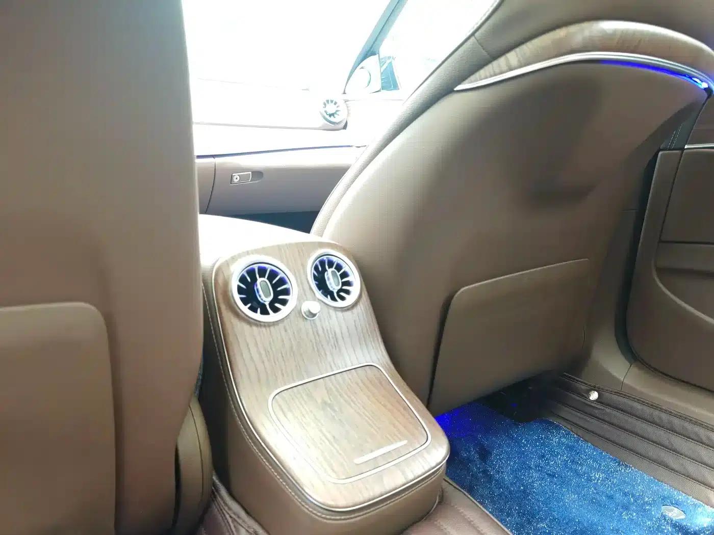 Mercedes-Benz E-Class 2023 E 300 L Fashion Edition — миниатюра 14