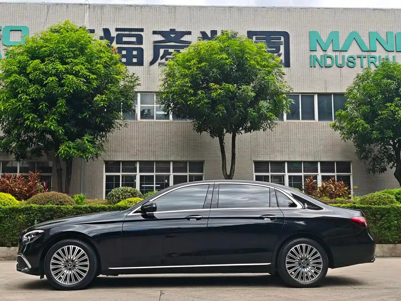 Mercedes-Benz E-Class 2023 E 300 L Fashion Edition — миниатюра 7