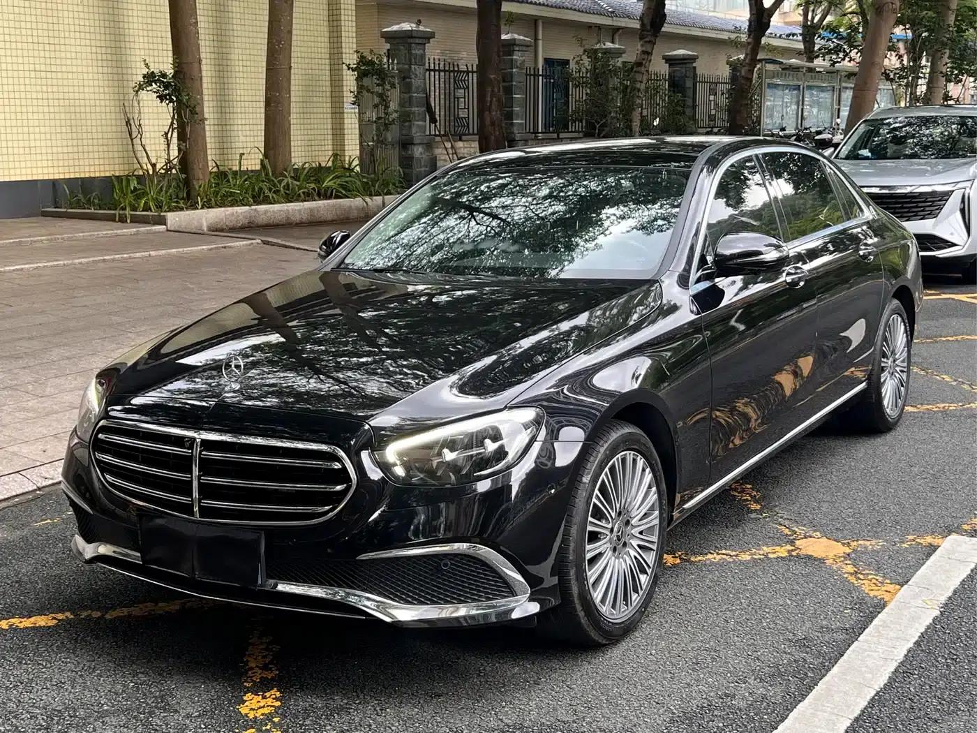 Mercedes-Benz E-Class 2021 E 300 L Fashion Edition — миниатюра 1