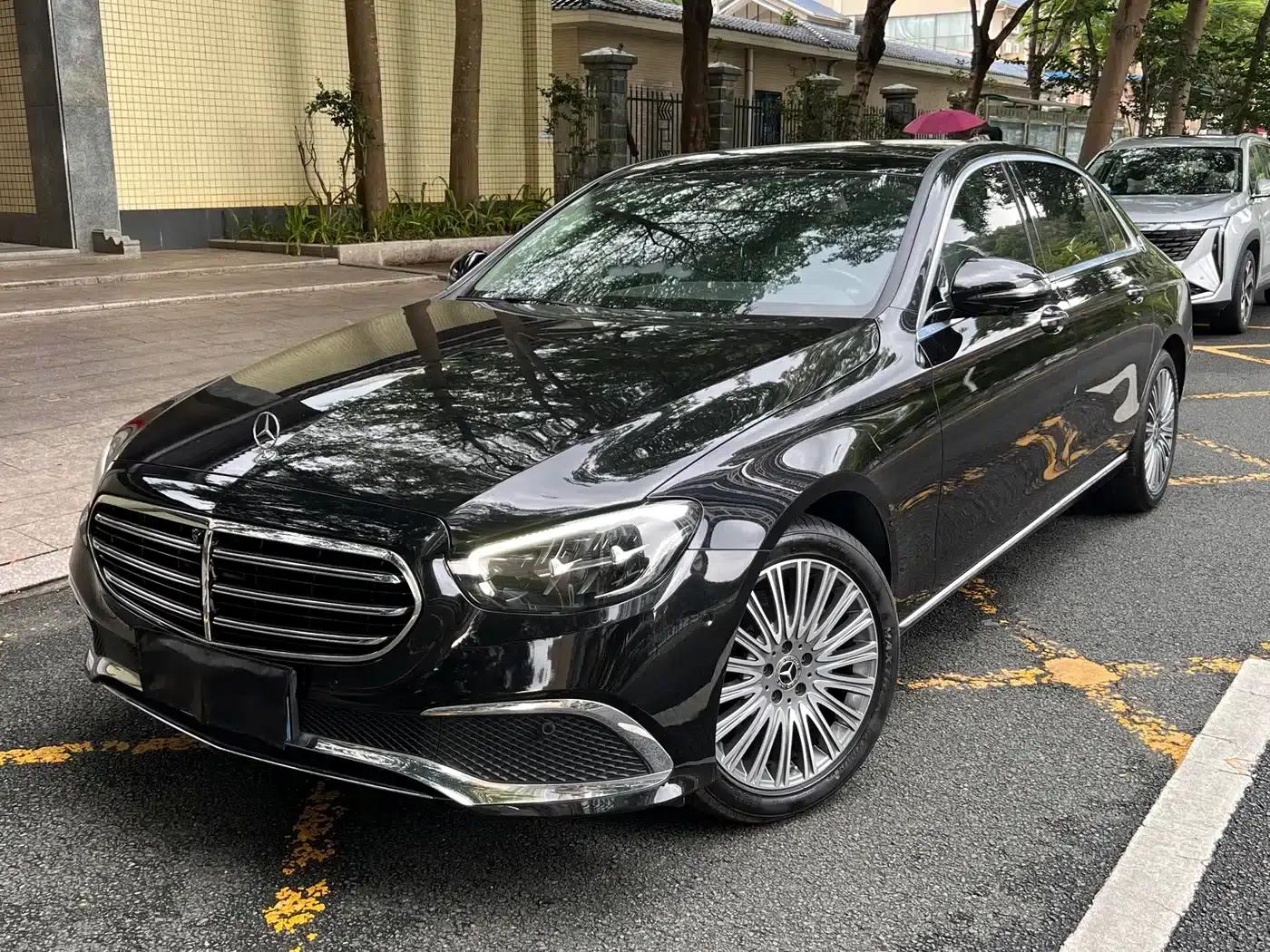 Mercedes-Benz E-Class 2021 E 300 L Fashion Edition — миниатюра 16