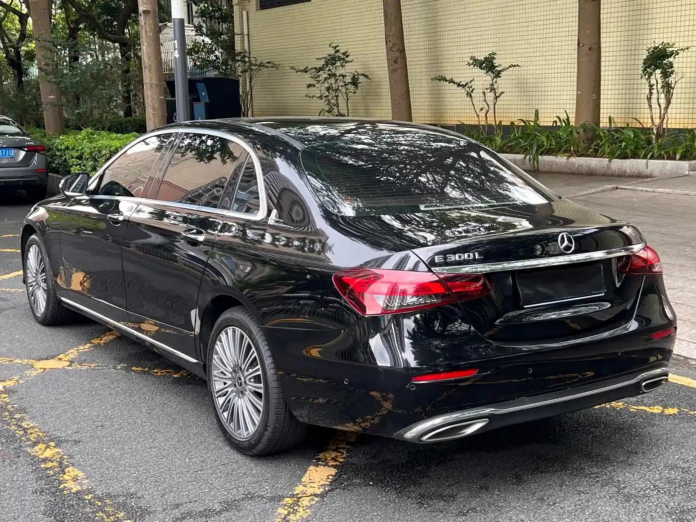 Mercedes-Benz E-Class 2021 E 300 L Fashion Edition — миниатюра 19