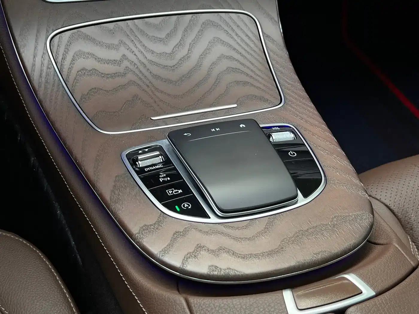 Mercedes-Benz E-Class 2021 E 300 L Fashion Edition — миниатюра 12