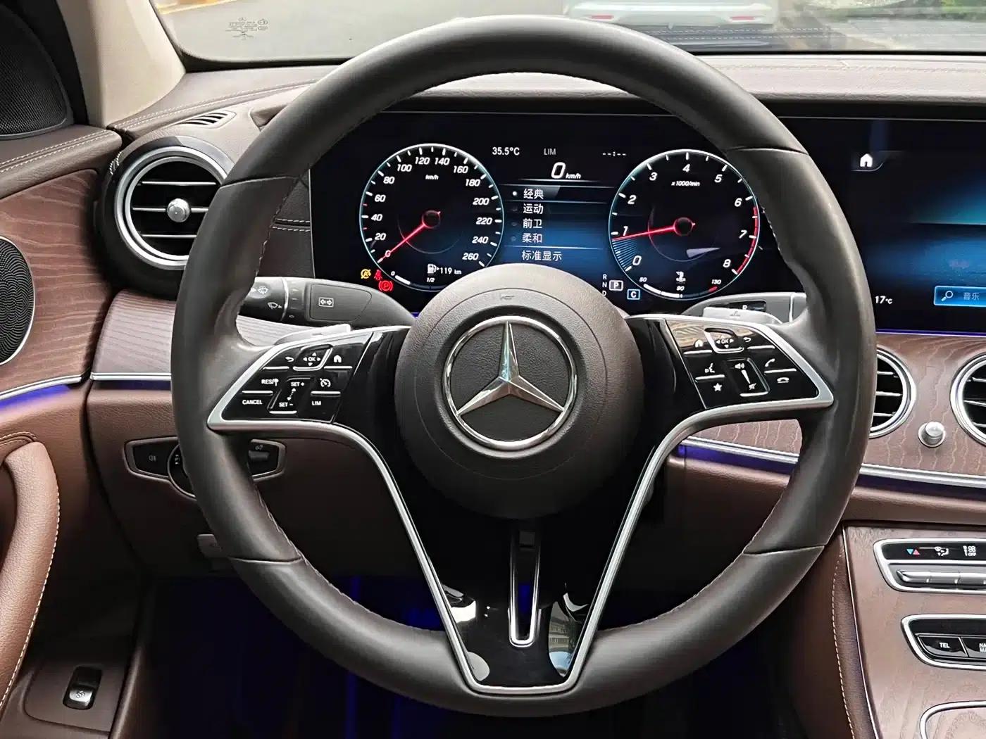 Mercedes-Benz E-Class 2021 E 300 L Fashion Edition — миниатюра 13