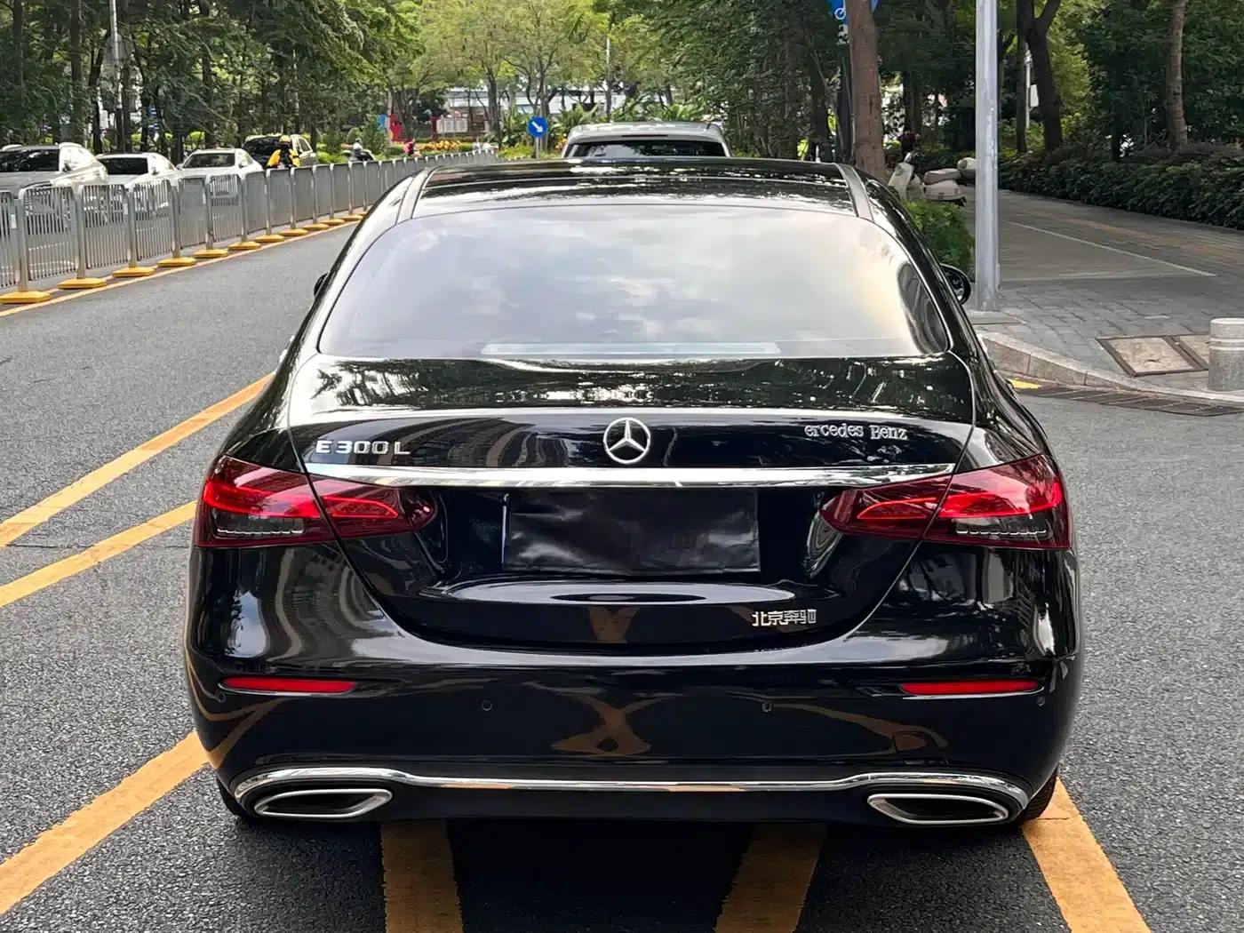 Mercedes-Benz E-Class 2021 E 300 L Fashion Edition — миниатюра 20