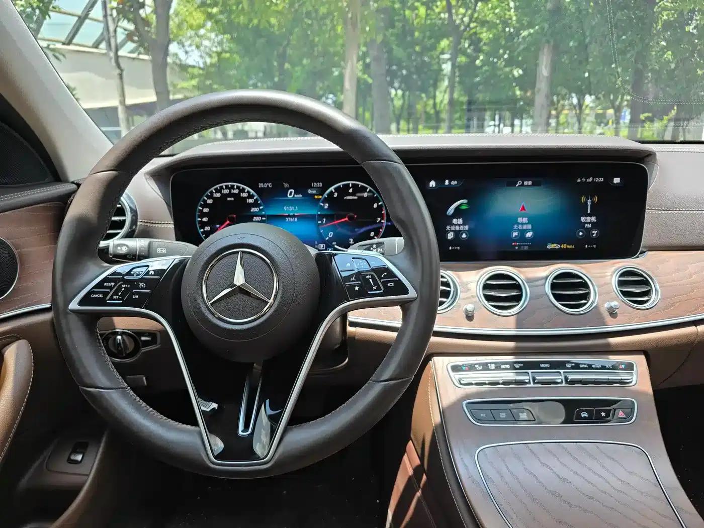 Mercedes-Benz E-Class 2023 Facelift E 300 L Fashion Model — миниатюра 13