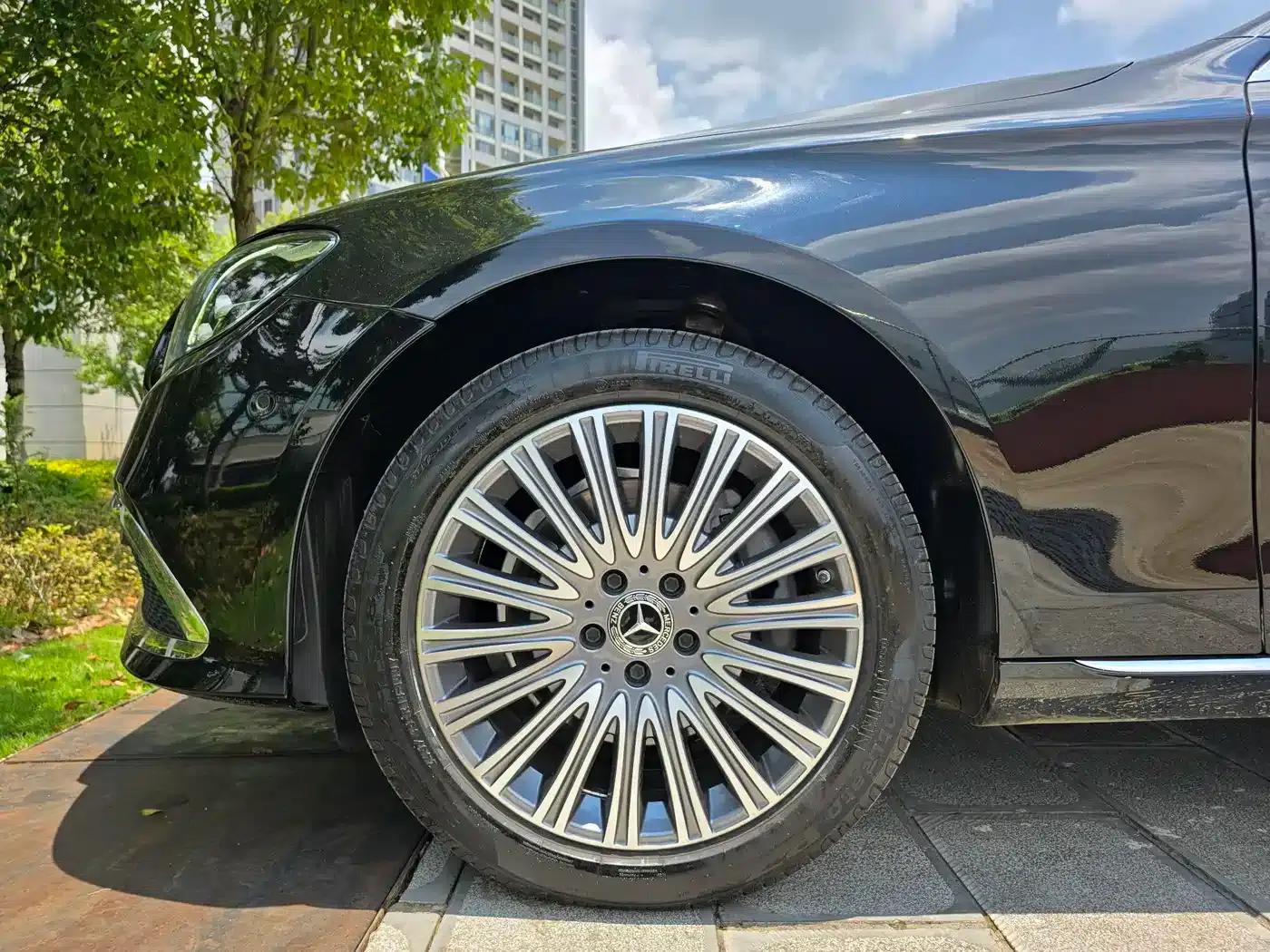 Mercedes-Benz E-Class 2023 Facelift E 300 L Fashion Model — миниатюра 15