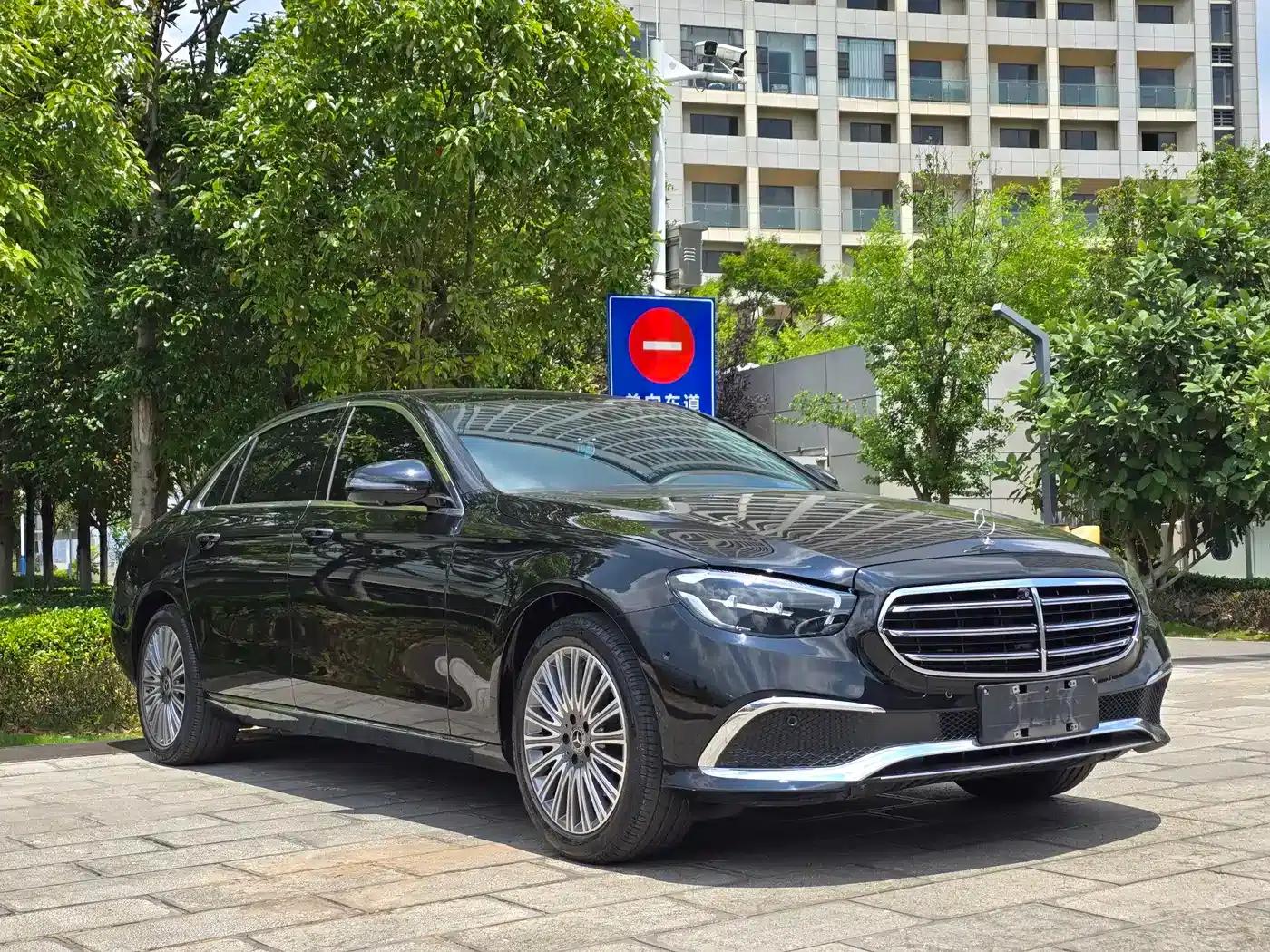 Mercedes-Benz E-Class 2023 Facelift E 300 L Fashion Model — миниатюра 3