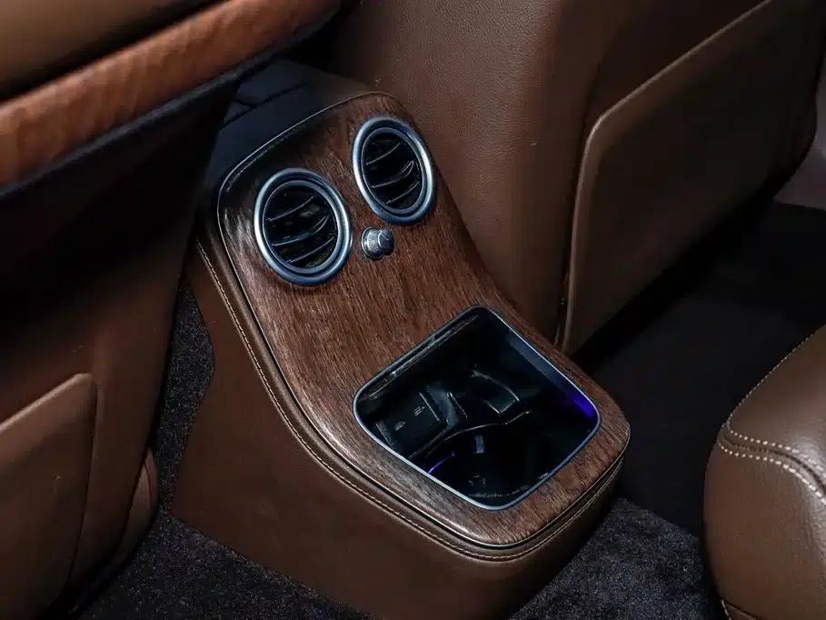 2022 Mercedes-Benz E-Class E 260 L — миниатюра 10